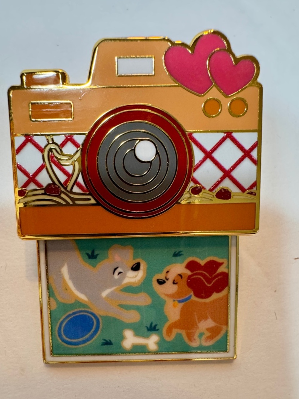 Disney Lady and the Tramp pin Camera Sliding Enamel Pin BoxLunch Exclusive